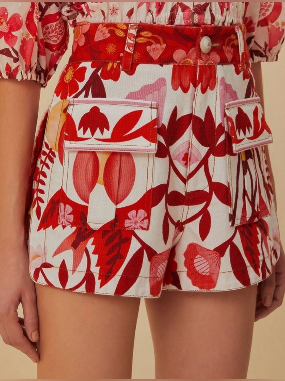 FARM Rio White Denim Shorts with Red Floral Print NWOT! - Picture 3 of 16